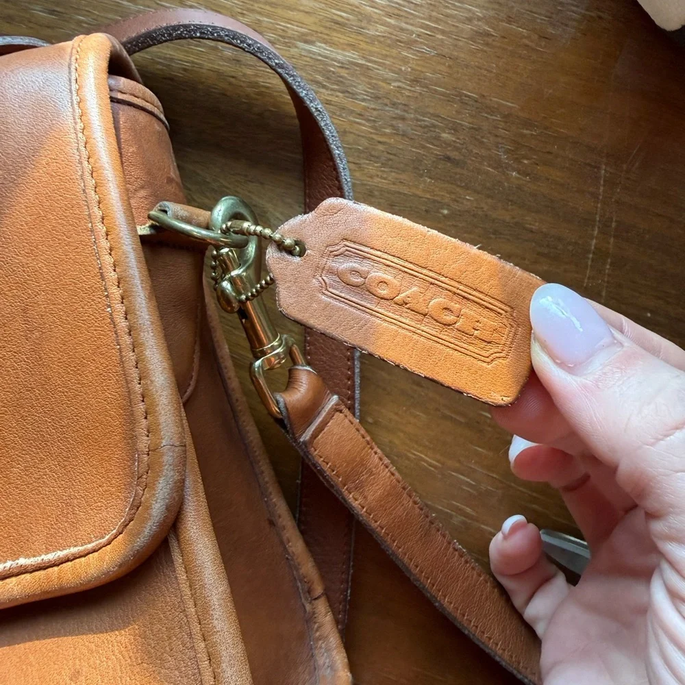 Vintage Coach Court 9870 Bag - Picture 3 of 8